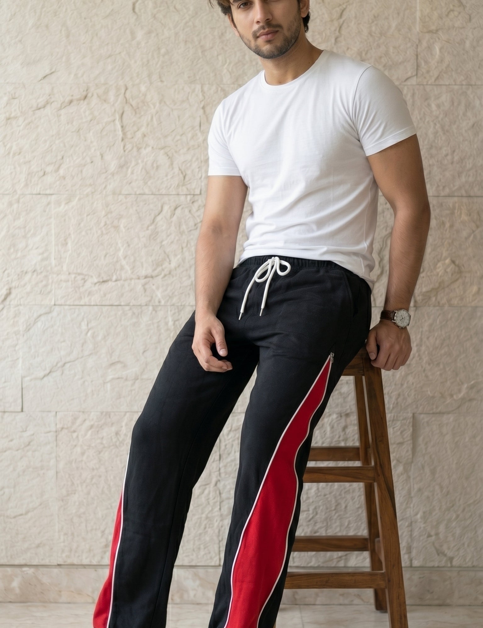 Sitting_Edge_Pose_202604171716.jpg