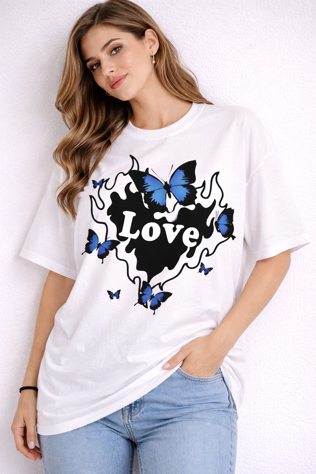 White Oversized T-Shirt with “Heart Bloom” Graphic