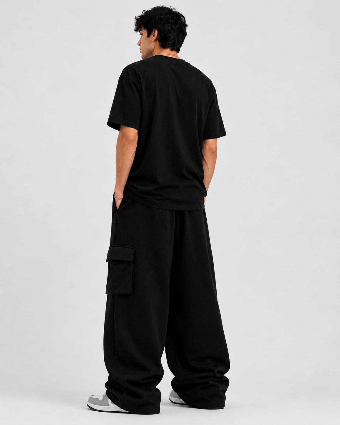 Relaxed Fit Cargo Trackpants – Black 260 Gsm-4