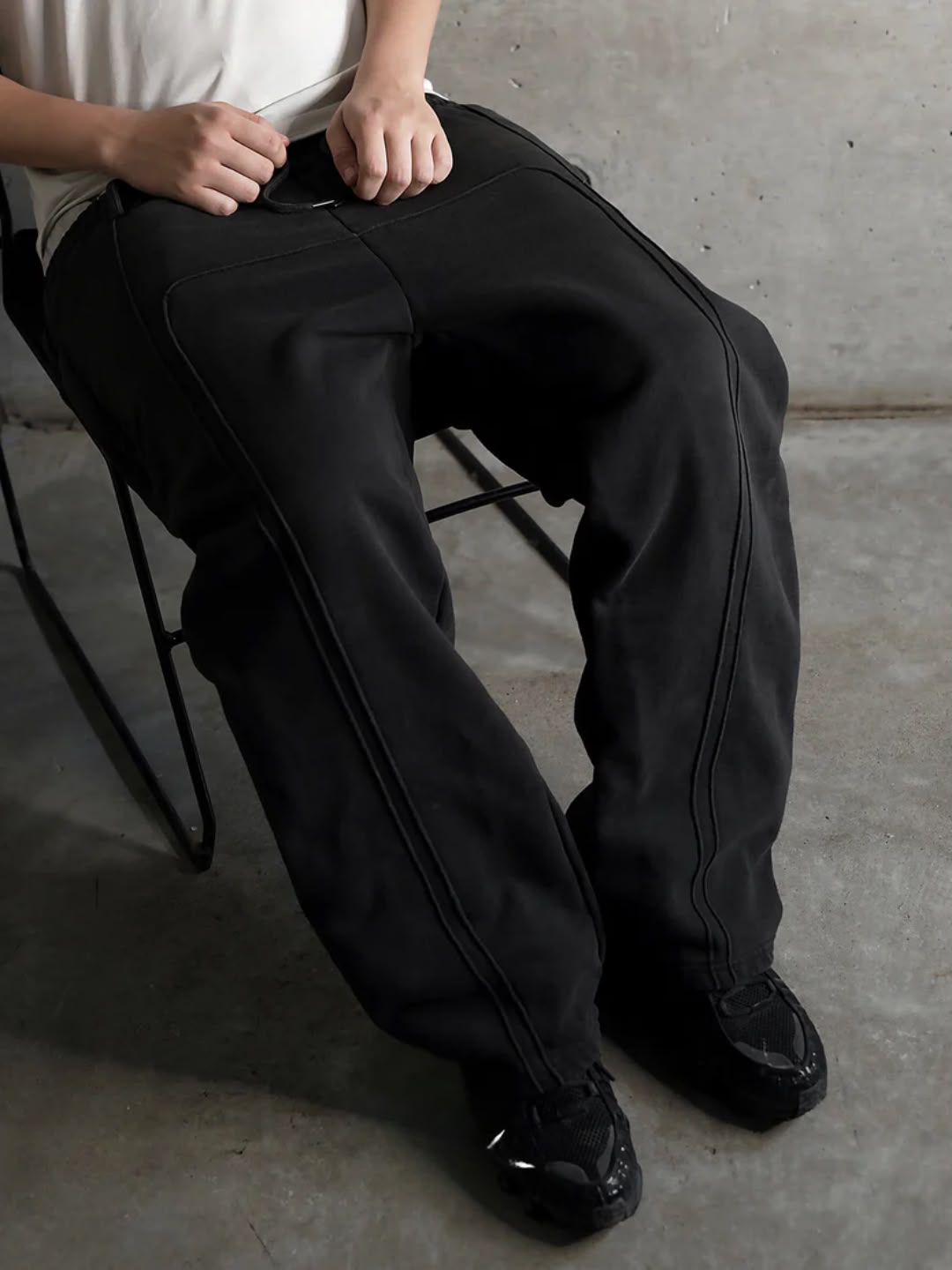 Mosajc  Neo Drift Baggy Trackpants - ( Black)-5